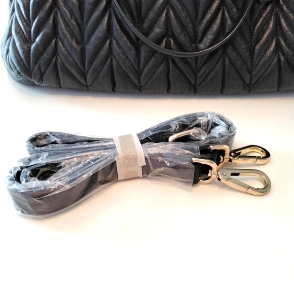 COACH Quilted Ally Satchel in black, large - Picture 8 of 9